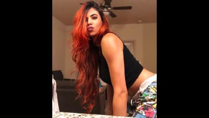 বিশ্বের অন্যতম হটেস্ট ও সেক্সিয়েস্ট গল্ফার এই ভারতীয় বংশদ্ভূত সুন্দরী, জানুন তার কাহিনি