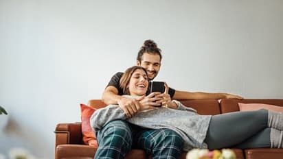 ಗಂಡ- ಹೆಂಡ್ತಿ ಸಂಬಂಧ ಉಳೀಬೇಕು ಅಂದ್ರೆ… ಆವಾಗವಾಗ ರಿಚಾರ್ಜ್ ಮಾಡಲೇಬೇಕು!