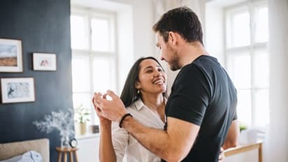 এই ছোট্ট কাজ করলেই স্ত্রী থাকবে আপনার বশে, বিছানায় রাজত্ব করবেন আপনি