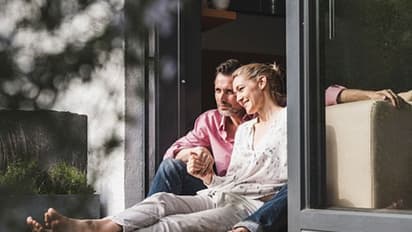 সঙ্গমে তো লিপ্ত হচ্ছেন, যৌনমিলনের আগে জেনে নিন দাম্পত্যকে উষ্ণ করার সহজ কিছু ট্রিকস