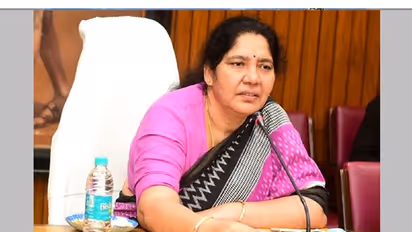 మాకు 100కి పైగా ఎమ్మెల్యేలు, టీఆర్ఎస్ సర్కార్‌ని కూల్చలేరు : తమిళిసైకి మంత్రి సత్యవతి కౌంటర్