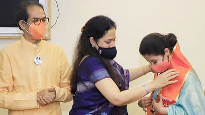 হিন্দুত্বের কারণেই কংগ্রেস ছেড়ে শিবসেনায় যোগ  উর্মিলা মাতন্ডকরের , নিজেকে হিন্দু বলে দাবি অভিনেত্রীর