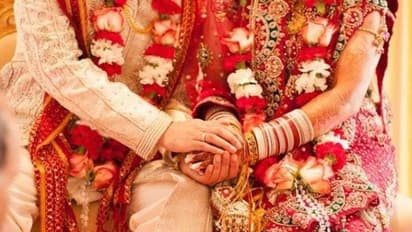 ఇద్దరితో పెళ్లి.. ఒకరి తాళికి వెల కట్టి..!