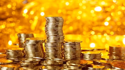 गुजरात चुनाव में 10 हजार के सिक्के लेकर नामांकन करने पहुंचा दिहाड़ी मजदूर, जानिए कहां से उतरा मैदान में