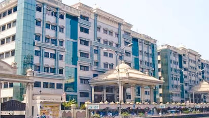 வெளியானது சிறந்த மருத்துவமனைக்கான தரவரிசைப் பட்டியல்... முதலிடத்தில் சென்னை ராஜிவ்காந்தி அரசு மருத்துவமனை!!