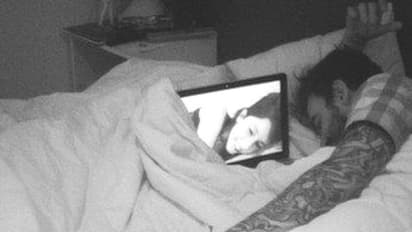 ವಿಡಿಯೋ ಕಾಲ್ನಲ್ಲಿ ಬೆತ್ತಲಾಗಿ 2 ಕೋಟಿ ಕಳೆದುಕೊಂಡ ಗುಜರಾತ್ ಉದ್ಯಮಿ