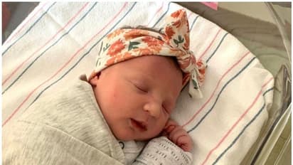 ശീതീകരിച്ച് സൂക്ഷിച്ചത് 27 വര്ഷം; മോളി പിറന്നിട്ട് ഒരുമാസം