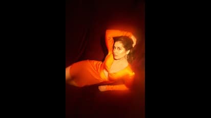 தொடையழகி ரம்பாவையே தூக்கியடித்த ராஷி கண்ணா... குட்டை உடையில் குதூகலமாக வெளியிட்ட ஹாட் கிளிக்ஸ்...!