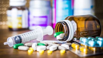 ప్రజల భయమే పెట్టుబడి: ఏపీలో బయటపడుతున్న నకిలీ మందుల మాఫియా గుట్టు