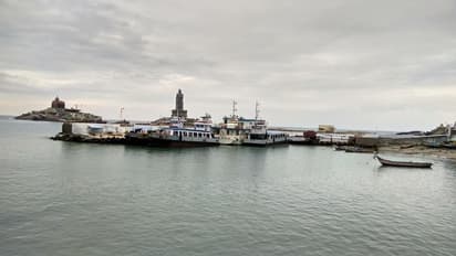 ബുറേവി; ഗതി മാറിയെങ്കിലും ജാഗ്രതവേണം , കേരളത്തില്‍ മഴയ്ക്ക് സാധ്യത