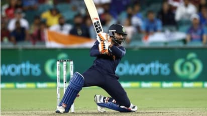 തകര്ത്താടി ജഡേജ, ഓസ്ട്രേലിയക്കെതിരെ ആദ്യ ടി20യില് ഇന്ത്യക്ക് ഭേദപ്പെട്ട സ്കോര്