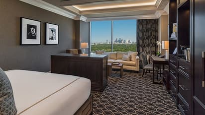 వార్నీ... రాజకుటుంబం పేరుతో రూ. 23 లక్షల హోటల్ బిల్లుకు కుచ్చుటోపీ..!!