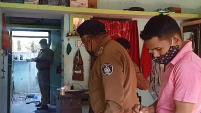 शादी से 9 दिन पहले एक टीचर ने दूसरे टीचर की हत्या, मेहंदी की जगह खून से रच गए दूल्हे के हाथ