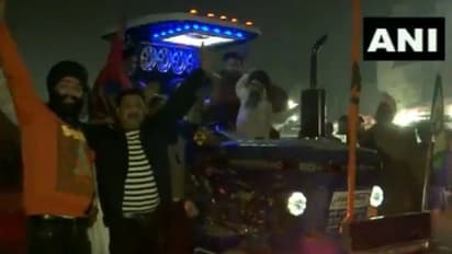 പ്രതിഷേധത്തിലേക്ക് സംഗീതം ചേർത്ത് വച്ച് കർഷകർ, ട്രാക്റ്ററിൽ ഡിജെ സിസ്റ്റം ഘടിപ്പിച്ച് ആഘോഷം