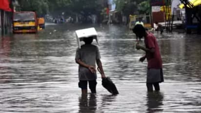 മഴക്കെടുതി: മരിച്ചവരുടെ കുടുംബത്തിന് പത്ത് ലക്ഷം വീതം ധനസഹായം പ്രഖ്യാപിച്ച് തമിഴ്നാട് സർക്കാർ
