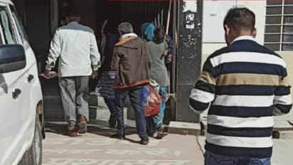 4 साल की बच्ची के साथ चाचा ने की दरिंदगी, मासूम ने दर्द से कराहते हुए इशारों मों बयां की आपबीती