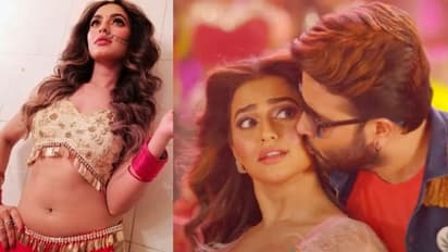 কোমরের ভাঁজে নুসরতের থ্রোব্যাক, শাকিবের সঙ্গে 'রসিক'তায় ধরা দিলেন বাংলাদেশি সুন্দরী