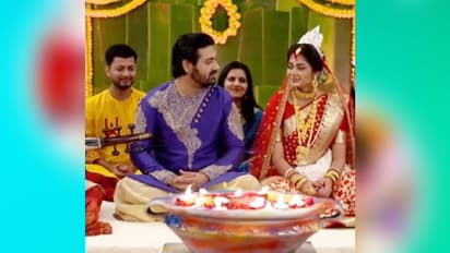 বাসর রাতে মোহরকে বিশেষ উপহার শঙ্খর, লজ্জায় রাঙা হল 'মোহরদীপ'