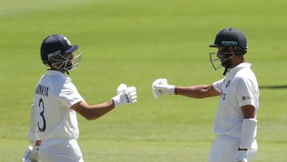 India vs South Africa: 3வது டெஸ்ட்டில் அந்த சீனியர் வீரர் ஆடினால் அது அவரோட லக்கு தான்.! முன்னாள் வீரர் அதிரடி