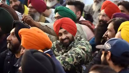 দিল্লির রাস্তায় বসে প্রতিবাদ কৃষকদের, শীতের হাত থেকে বাঁচাতে এক কোটির সাহায্য দিলজিৎ-এর