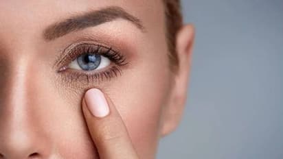 Skin Care : മുഖത്ത് ചുളിവുകള്‍ വീഴുന്നതിനും പ്രായം തോന്നിക്കുന്നതിനും കാരണമാകുന്നത്...