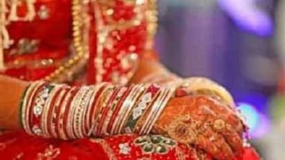 തൃശൂരില് വിവാഹപിറ്റേന്ന് നവവധു കൂട്ടുകാരിക്കൊപ്പം ഒളിച്ചോടി പിടിയിലായി; വരന് ഹൃദയാഘാതം