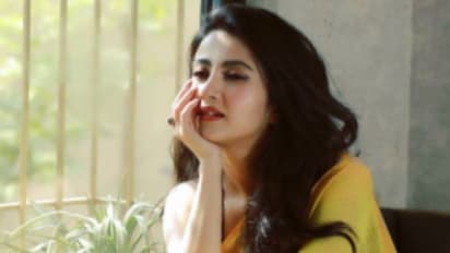 টলিউডে পছন্দের পুরুষকে, রহস্য ফাঁস করে নিজেই মুখ খুললেন হট ব্যাচেলার মনামী