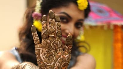 উত্তমকুমারের নাতির বিয়ে বলে কথা, দেবলীনার গায়ে হলুদের ছবি মুহূর্তে ভাইরাল