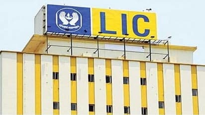 എല്ഐസി ഐപിഒ രേഖകൾ പുതുക്കി സമർപ്പിക്കാൻ ഒരുങ്ങുന്നു