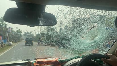 జేపీ నడ్డా కాన్వాయ్పై రాళ్ల దాడి: బెంగాల్లో ఉద్రిక్తత