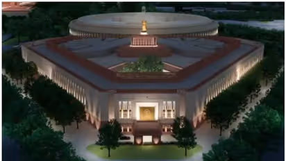 83 ലക്ഷത്തിന്റെ ആദ്യ പാർലമെന്റ് മന്ദിരത്തിൽ നിന്ന് 970 കോടിയുടെ പുതിയ ത്രികോണസമുച്ചയത്തിലേക്കെത്തുമ്പോൾ