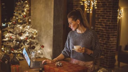 Work From Home is getting boring? Here are 5 ways to give a quirky look to your office desk