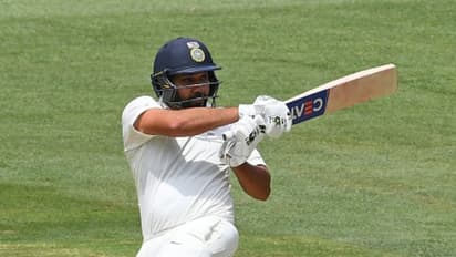 সোমবার অস্ট্রেলিয়া উড়ে যাচ্ছেন রোহিত শর্মা, তবে খেলা নিয়ে রয়েছে সংশয়