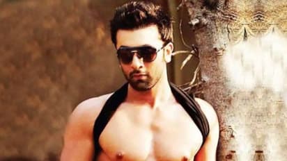 স্কুলে গিয়ে বোর্ড নয়, রণবীরের নজর থাকত শিক্ষিকার পায়ের দিকে, ক্যাসিনোভার ভয়ানক সিক্রেট ফাঁস