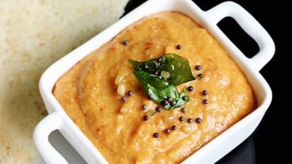 നിമിഷങ്ങള് കൊണ്ട് തയ്യാറാക്കാം, രുചികരമായ തക്കാളി- തേങ്ങ ചട്ണി...