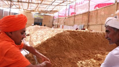 ದೇವರ ಪಟ್ಟಾಭಿಷೇಕಕ್ಕೆ 18 ವರ್ಷ: ಗವಿಮಠಕ್ಕೆ ಗತವೈಭವ ಮರುಕಳಿಸಿದ ಶ್ರೀಗಳು