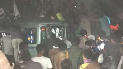 जीप कंटेनर में घुसी, 7 की मौत, मंदिर से लौटते समय हुआ हादसा, पीएम ने भी जताया शोक