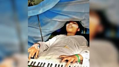 मासूम के जज्बे को सलाम: 9 साल की बच्ची बजाती रही पियानों और डॉक्टरों ने सिर में छेद कर निकाला ट्यूमर