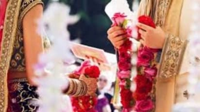 Love Marriage : ಪ್ರೀತಿಸಿ ವಿವಾಹವಾದ ಮಗಳ ವಿರೋಧಿಸಿದ ತಂದೆ ವಿರುದ್ಧ ದೂರು