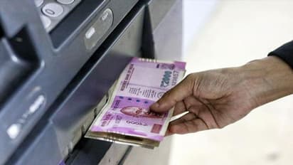 Demonetisation का नहीं हुआ असर, देश में बढ़ा नगदी का Trend, कोरोनाकाल में लोगों ने भरी तिजोरियां