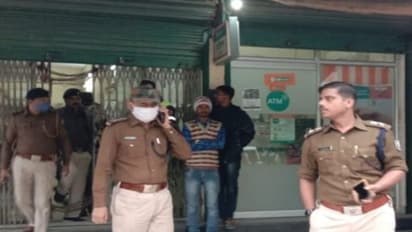 4 मिनट में हथियार के बल पर बैंक लूट ले गए 7 बदमाश, ऐसे दिया वारदात को अंजाम