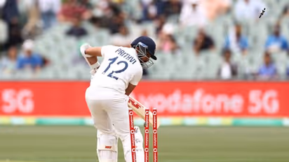 Border-Gavaskar Trophy 2020-21: Twitter fumes over Prtihvi Shaw's duck on Day 1 of 1st D/N Test