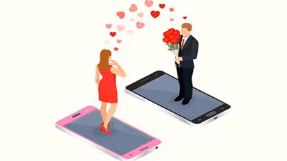 'സിംഗിളാണോ, ഒരു കല്യാണമൊക്കെ കഴിക്കണ്ടേ'; മുൻകൈയ്യെടുത്ത് സർക്കാർ, ഡേറ്റിംഗ് ആപ്പും ഇറക്കി ടോക്യോ ഭരണകൂടം !