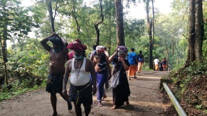 ശബരിമല ദർശനത്തിനെത്തിയ അയ്യപ്പ ഭക്തൻ അപ്പാച്ചിമേട്ടിൽ കുഴഞ്ഞുവീണു, ആശുപത്രിയിലെത്തും മുൻപ് മരിച്ചു