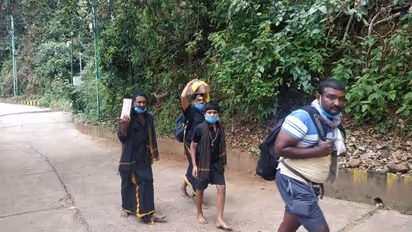 ஐயப்ப பக்தர்கள் கருப்பு ஆடை அணிவது ஏன்? அதன் பின்னணி என்ன? முழு தகவல்கள்! 