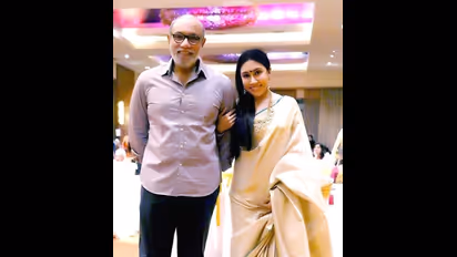 திமுகவில் இணையப் போகும் மகள்?... தேர்தல் பிரச்சாரத்திற்கு தயாராகும் சத்யராஜ்...!