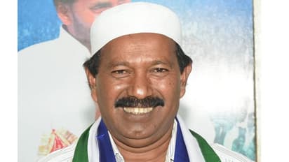 కన్నీళ్లు వస్తున్నాయి..అందుకే ఇక్కడ అడుక్కుంటున్నాను: వైసీపీ ఎమ్మెల్యే ముస్తాఫా