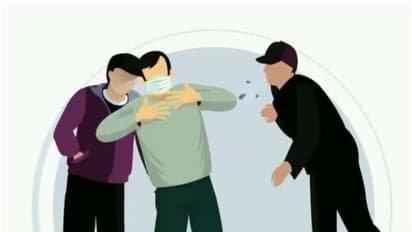 വസ്ത്രങ്ങളിലേക്ക് തുമ്മുകയും തുപ്പുകയും ചെയ്യുന്നവരെ സൂക്ഷിക്കണം; മുന്നറിയിപ്പുമായി യുഎഇ പൊലീസ്