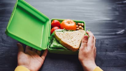 మహిళా టీచర్ లంచ్ బాక్స్లో మూత్రం: నిందితుడు తోటి ఉపాధ్యాయుడే