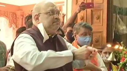 Amit Shah have lunch at Bengal farmer's house